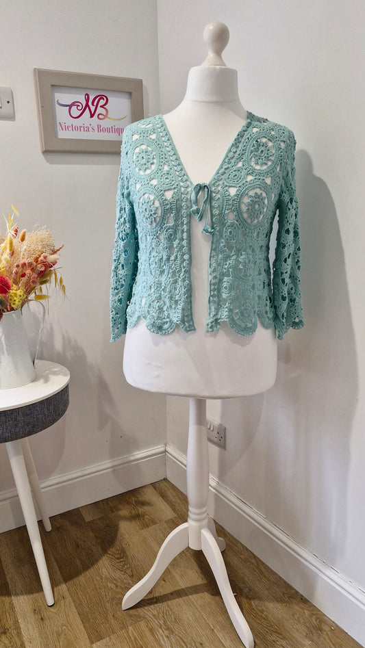 Belle Crochet Lace Shrug Mint