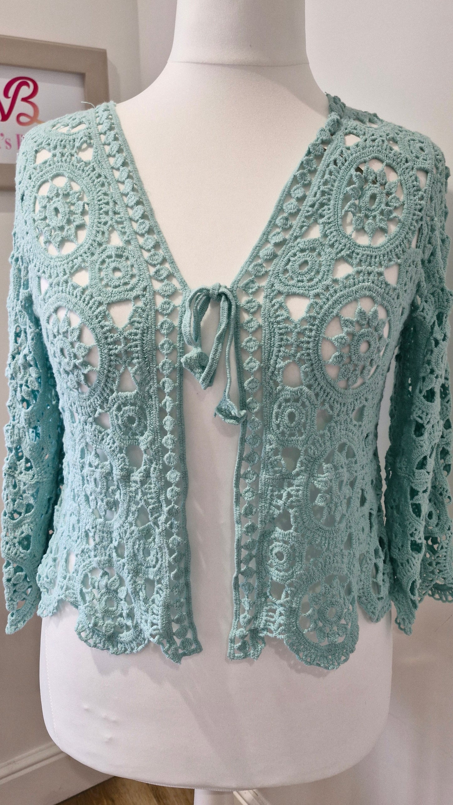 Belle Crochet Lace Shrug Mint